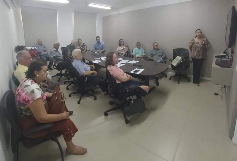 Palestra com meditação e inauguração da Sala de Jogos marcam mais uma Manhã da Harmonia