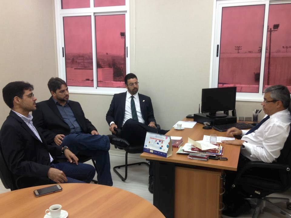 Diretores da AMMA visitam Esmam e entregam reivindicações da Magistratura