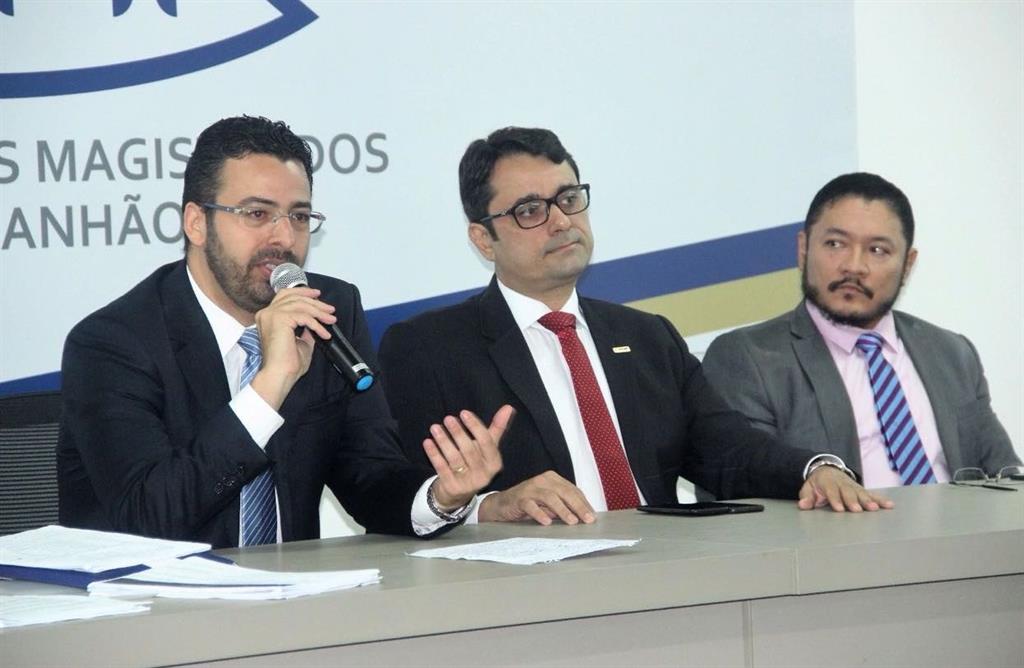 Magistrados e promotores debatem Reforma da Previdência, no auditório da AMMA