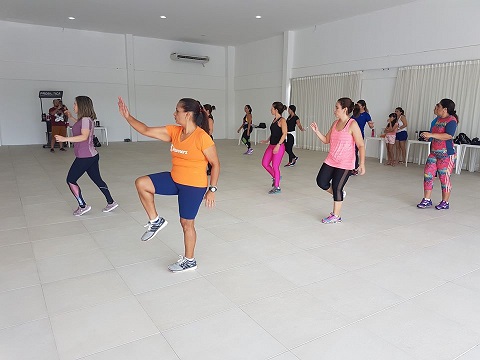 Aula de Jazz Fit empolga juízas em mais um evento em comemoração ao Dia da Mulher