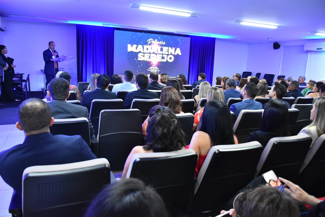 Congraçamento e muita animação em festa de premiação da Medalha Madalena Serejo aos magistrados (as) que se destacaram em 2024