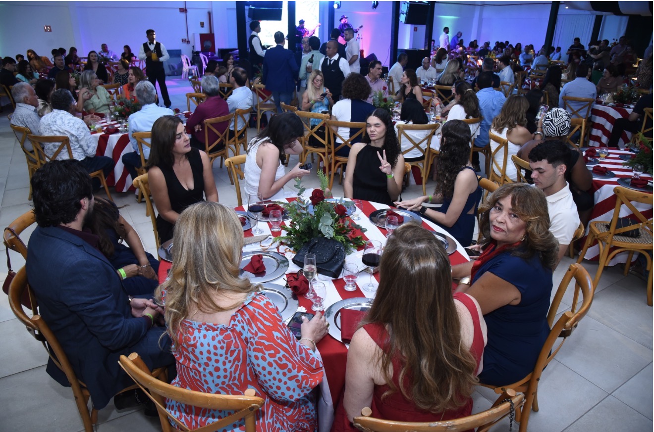 AMMA promove noite inesquecível em homenagem às mães com música e gastronomia italiana