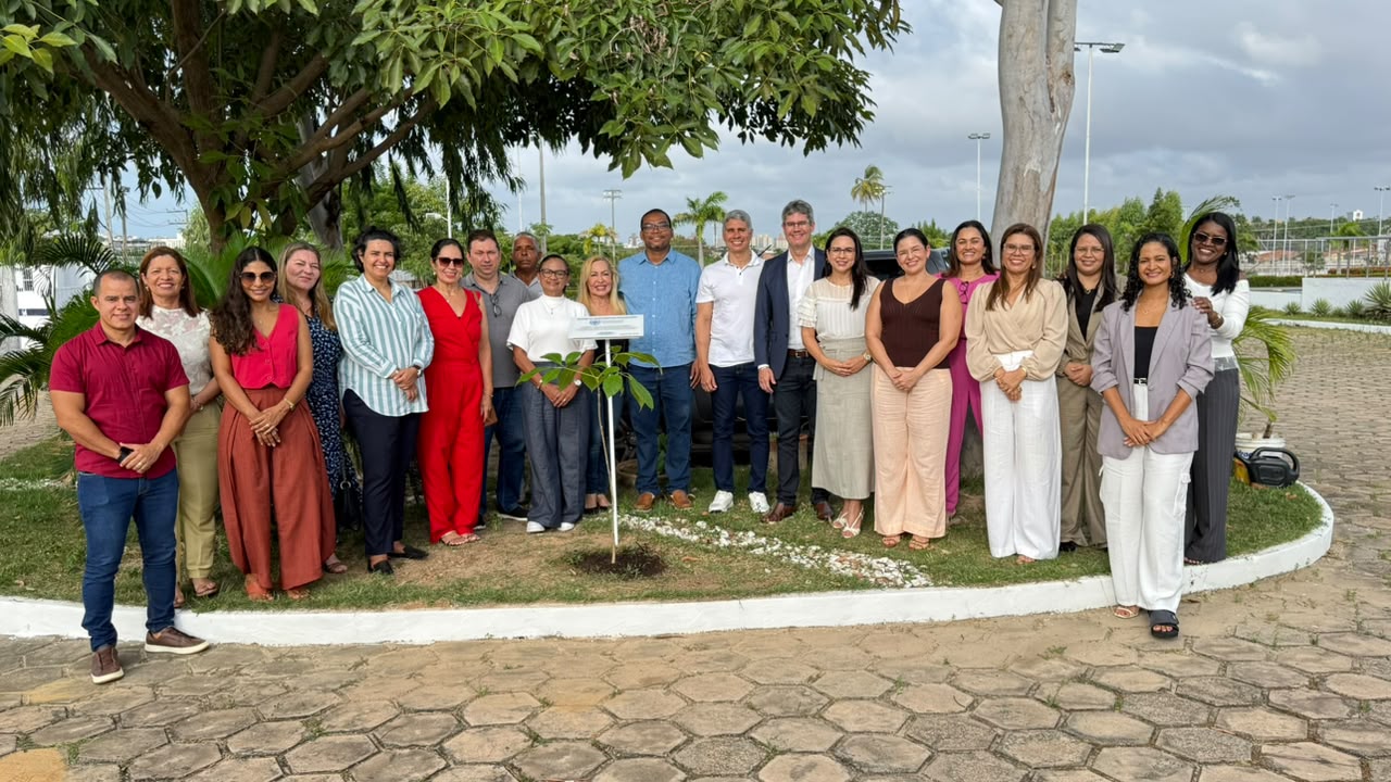 AMMA planta ipê e simboliza o legado, o compromisso e o futuro da Magistratura Maranhense
